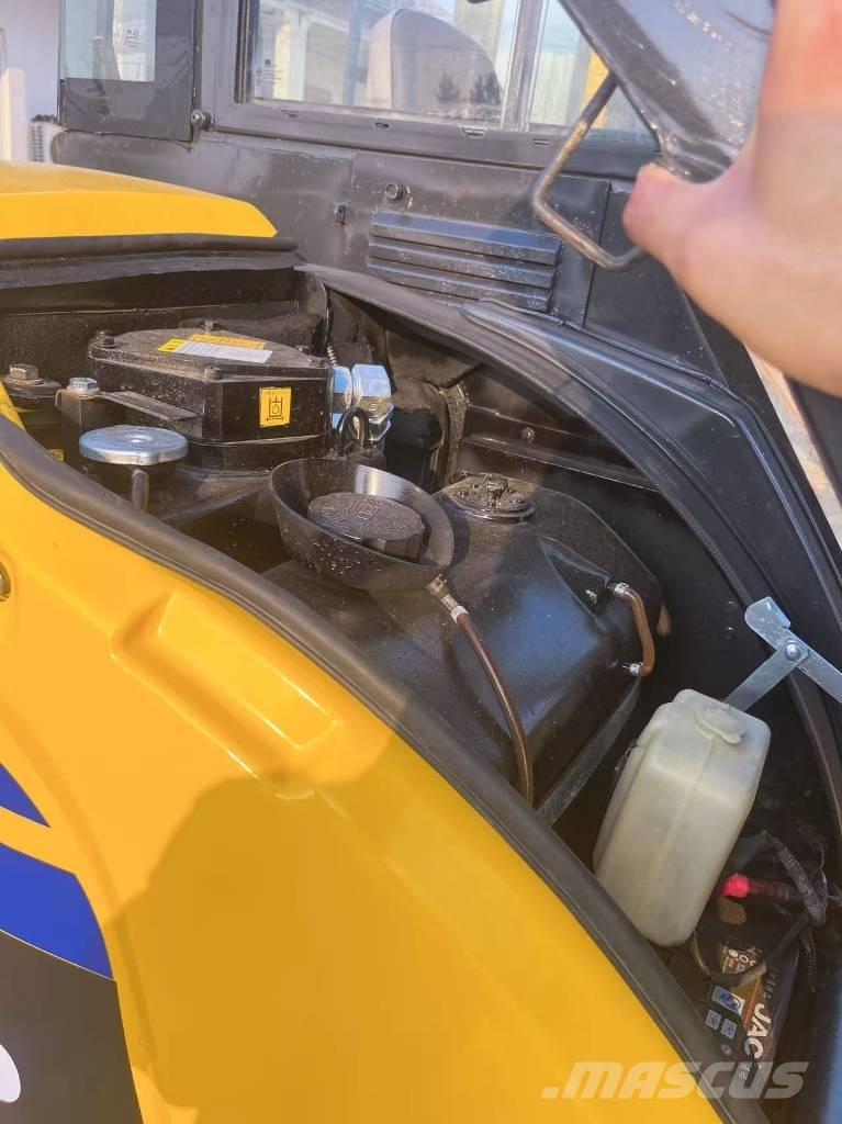 Komatsu PC 40 MR Гусеничные экскаваторы