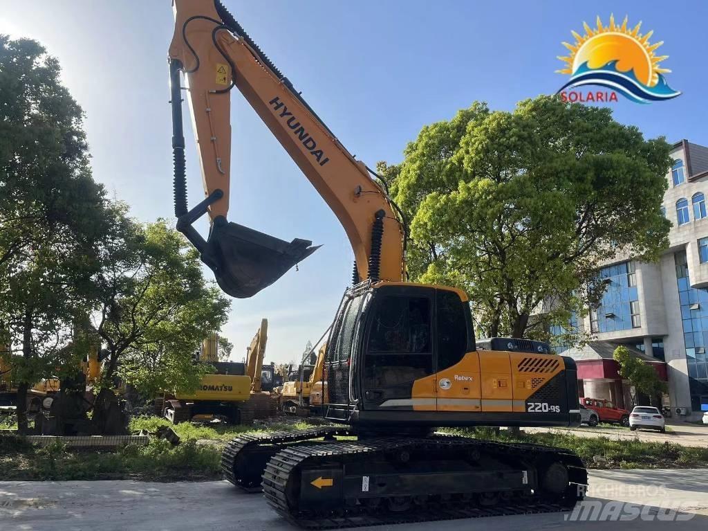Hyundai R220-9S Колёсные экскаваторы