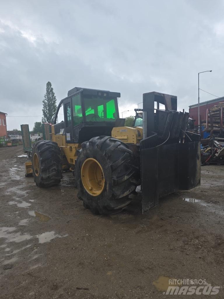 CAT 525 C Трелевочные трактора