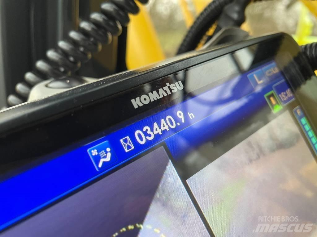 Komatsu PC 138 Экскаваторы с большим вылетом