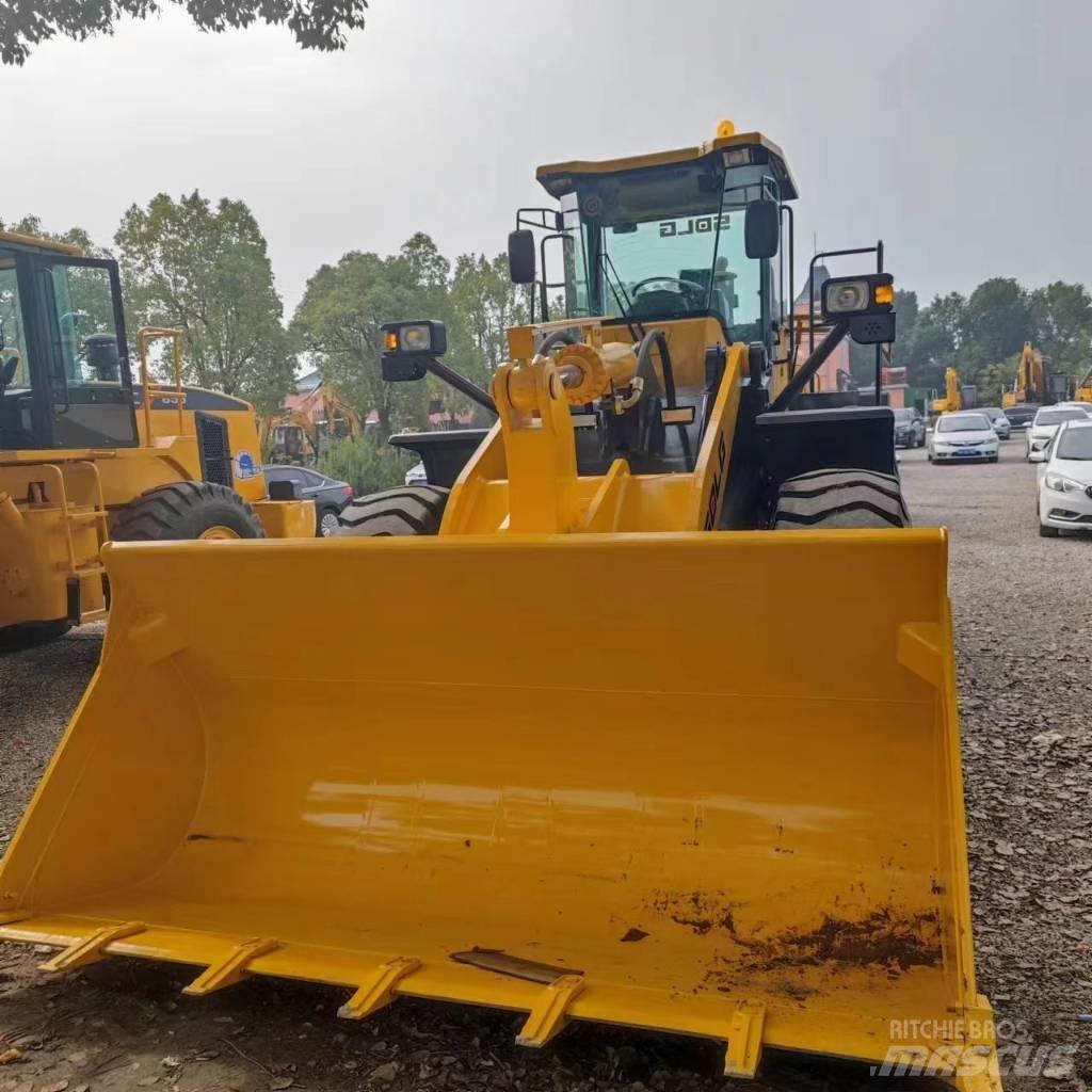 SDLG 956L Фронтальные погрузчики