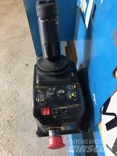 Genie GS2646 Ножничные подъемники