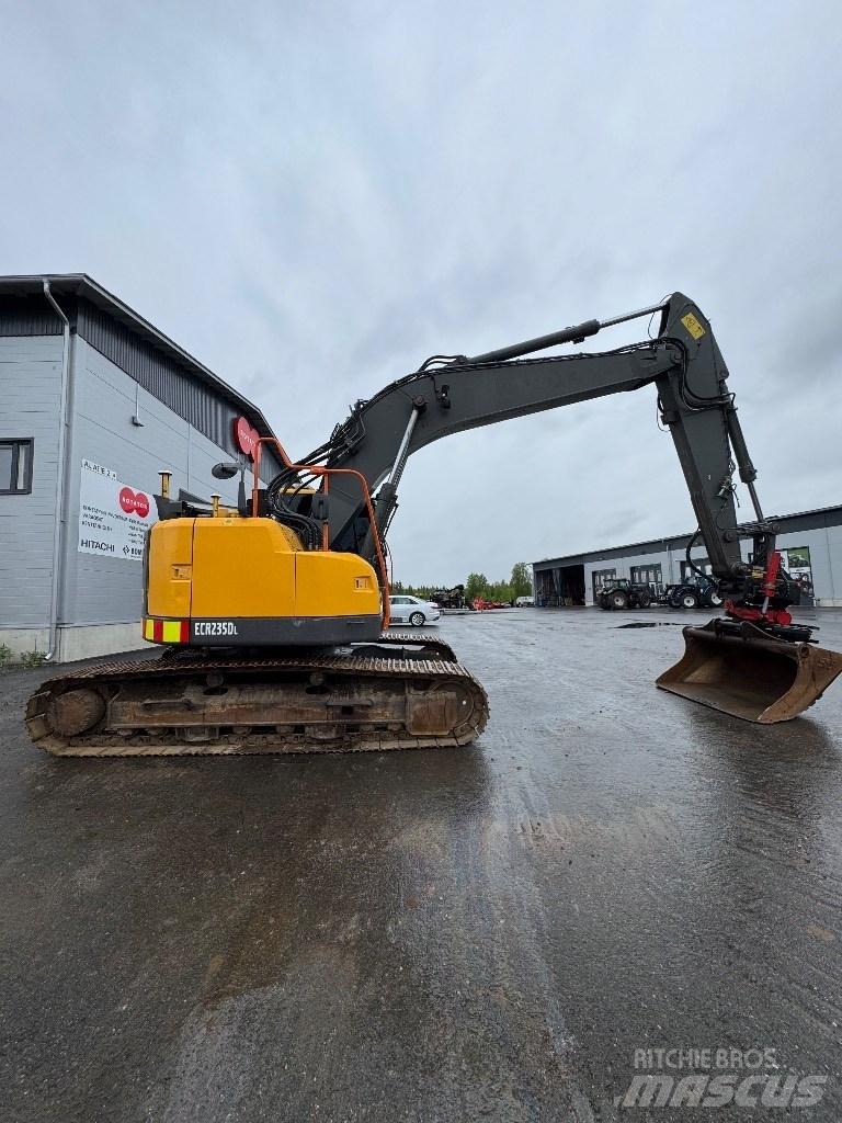Volvo ECR 235 DL Гусеничные экскаваторы