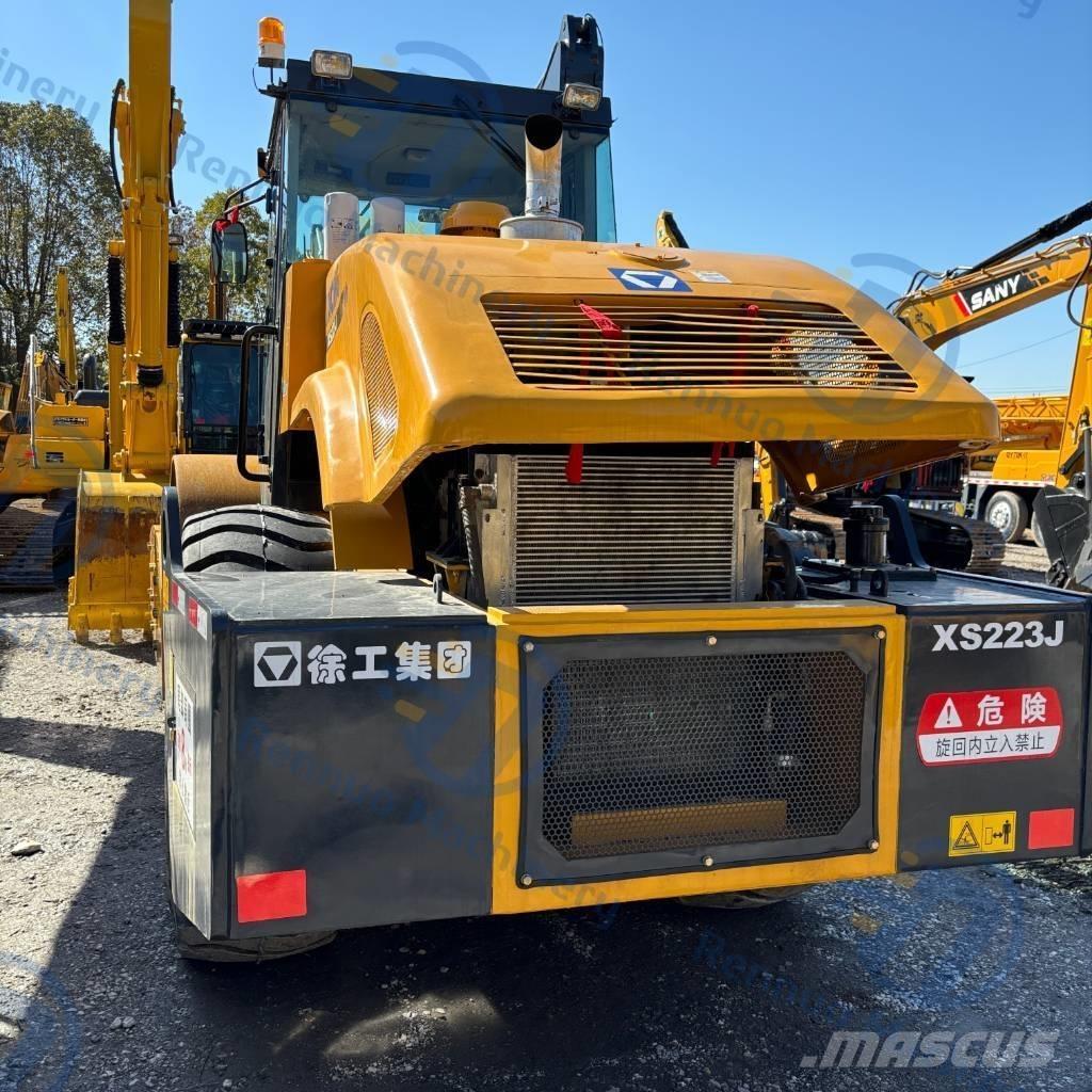 XCMG XS223J Грунтовые катки