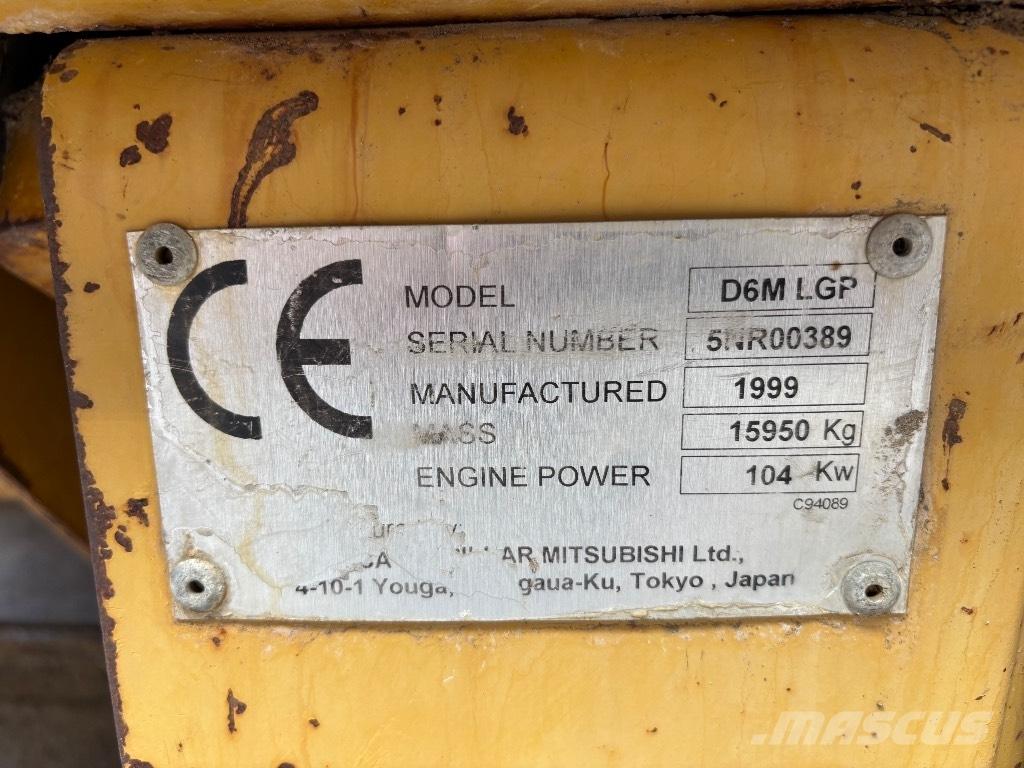 CAT D 6 M LGP Гусеничные бульдозеры