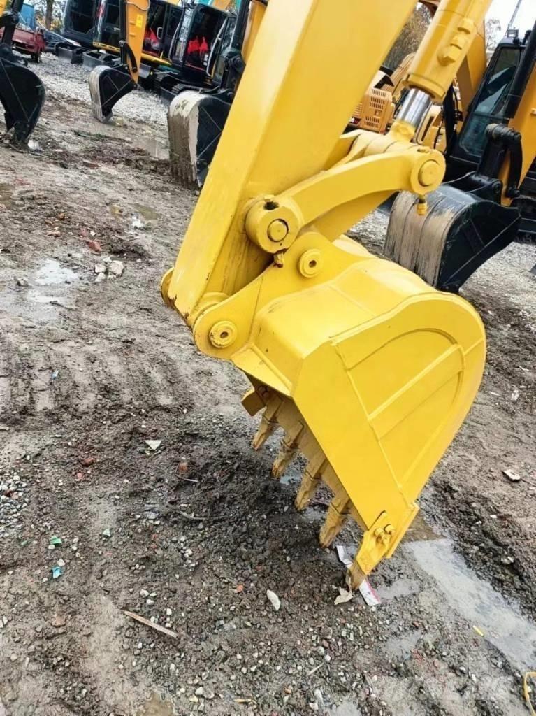 Komatsu PC 70-8 Гусеничные экскаваторы