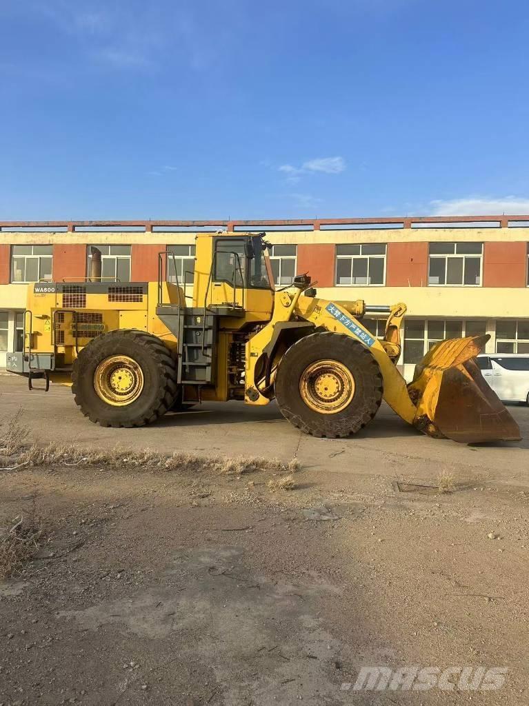 Komatsu WA 600-6 Фронтальные погрузчики