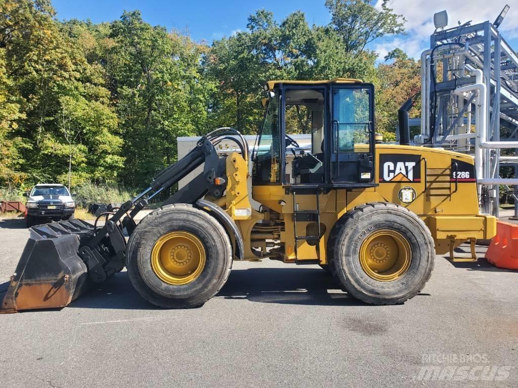 CAT ICRT28G Фронтальные погрузчики
