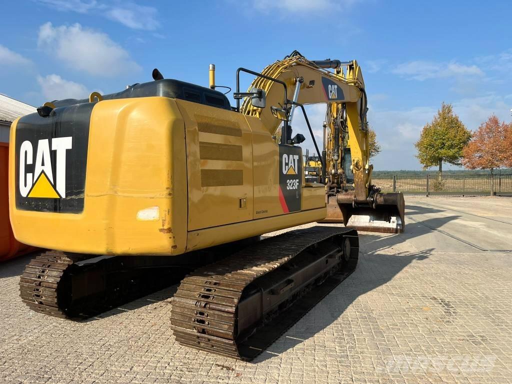 CAT 323 F L Гусеничные экскаваторы