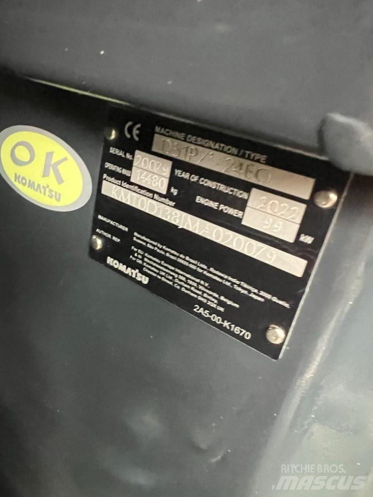Komatsu D51PXI-24EO Гусеничные бульдозеры