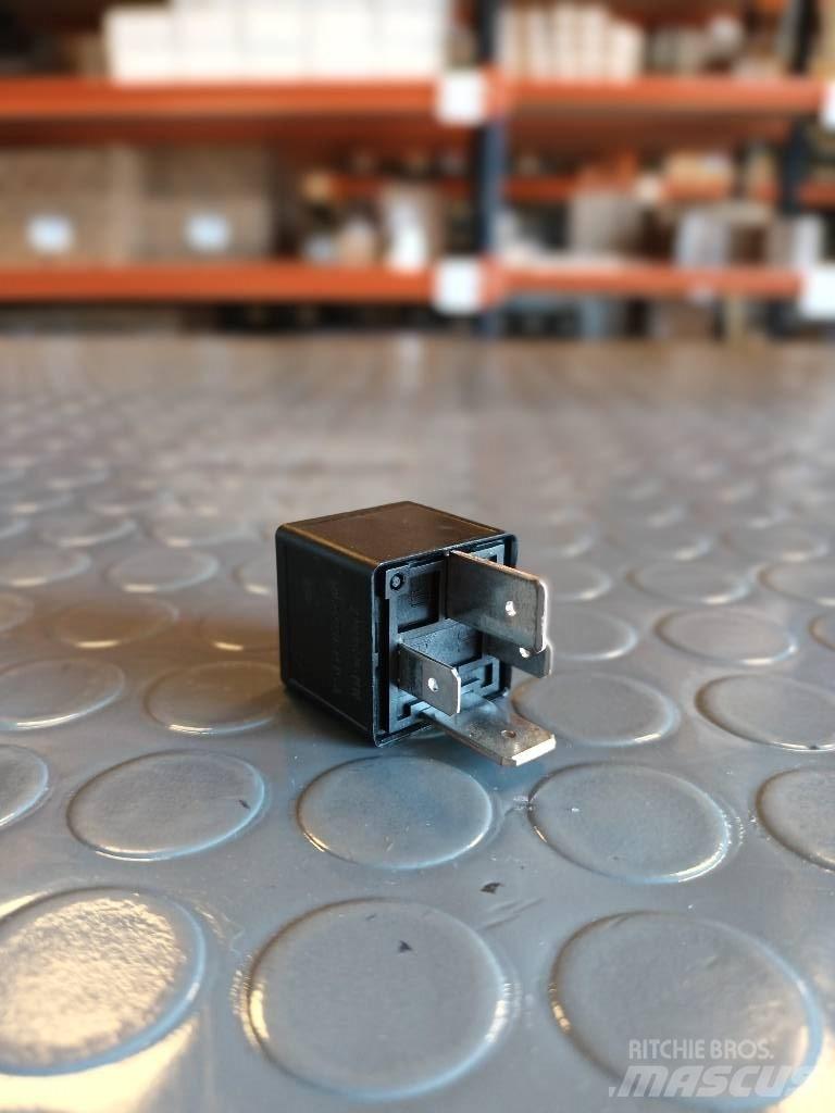 Volvo RELAY 21255974 Коммерческий транспорт - Другие