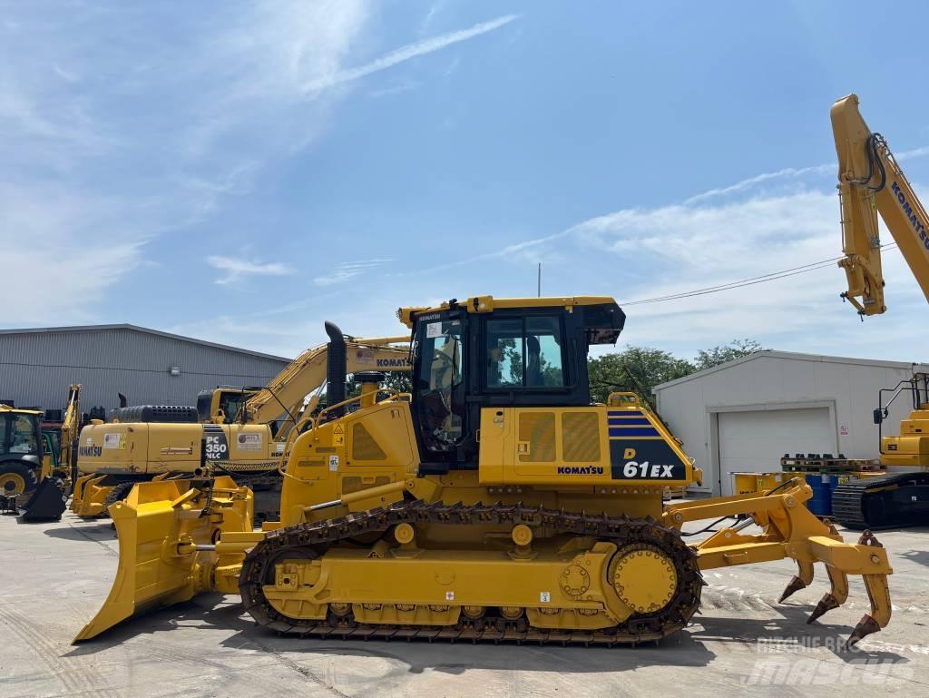 Komatsu D61EX-24E0 Гусеничные бульдозеры