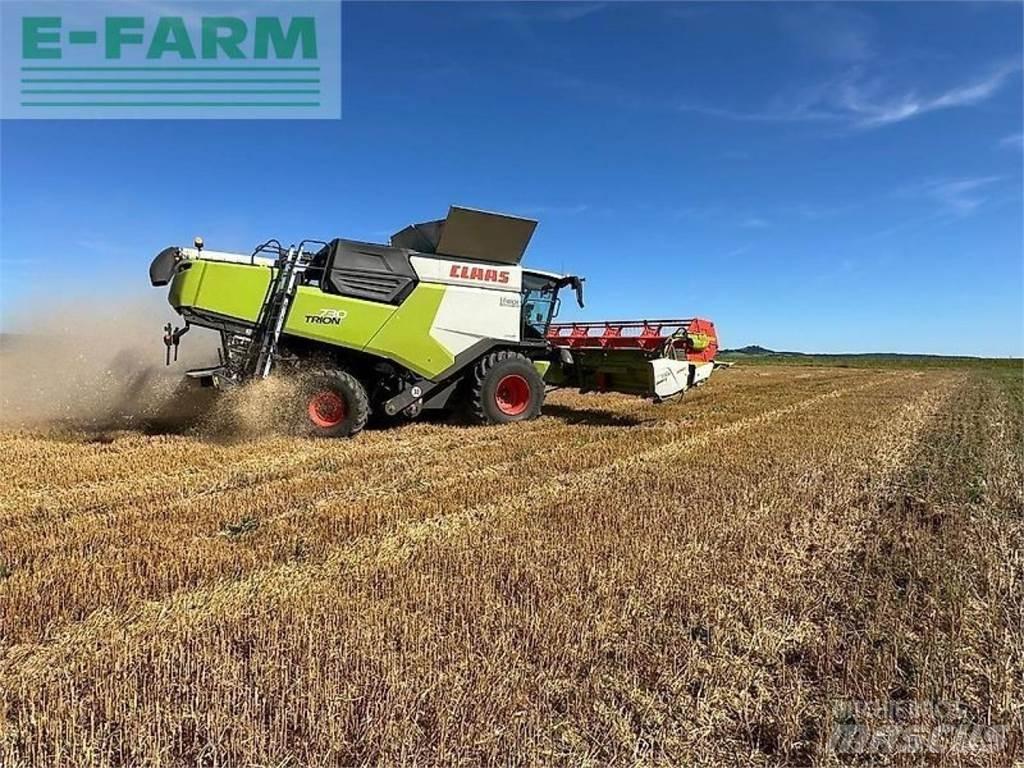 CLAAS trion 730 Зерноуборочные комбайны