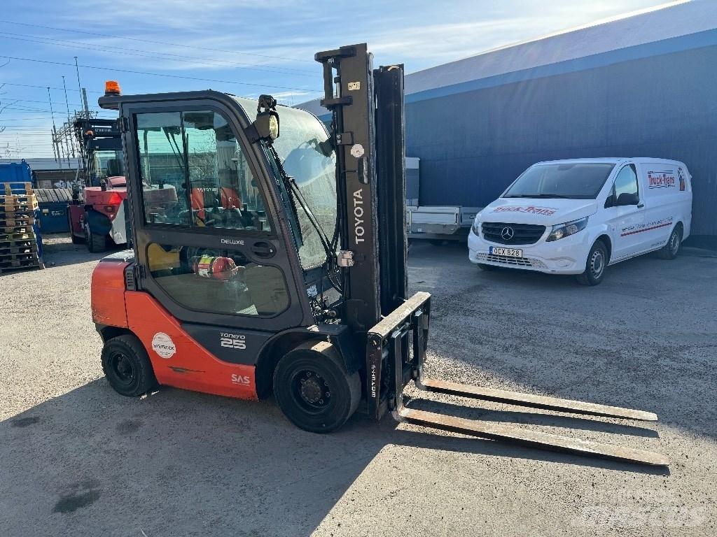 Toyota 52-8FDF25 Дизельные погрузчики