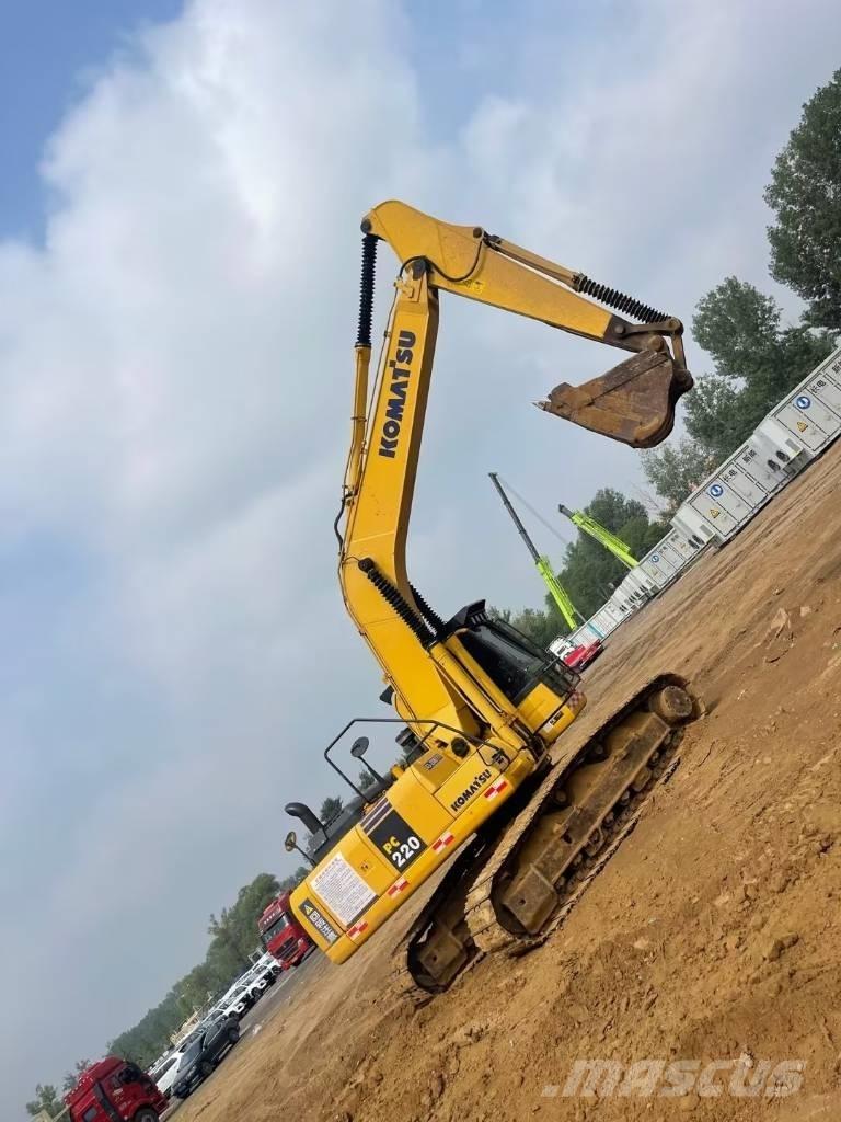 Komatsu pc220-8 Гусеничные экскаваторы
