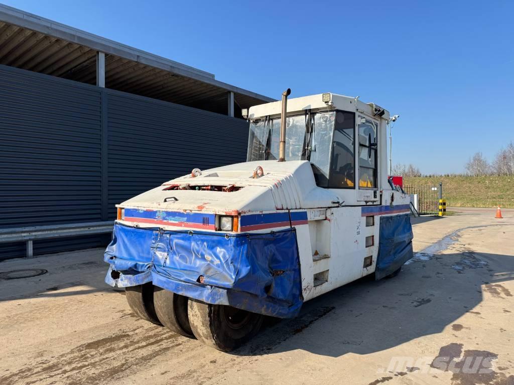 CAT PS-300B Пневматические катки