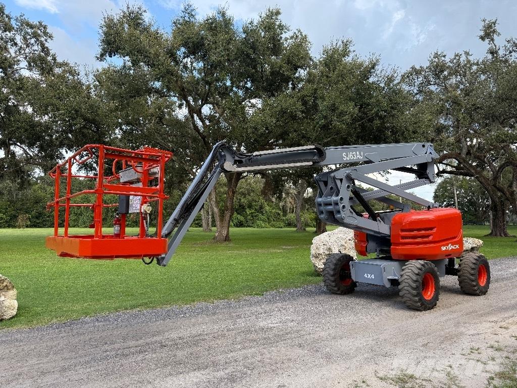 SkyJack SJ 63 AJ Коленчатые подъемники