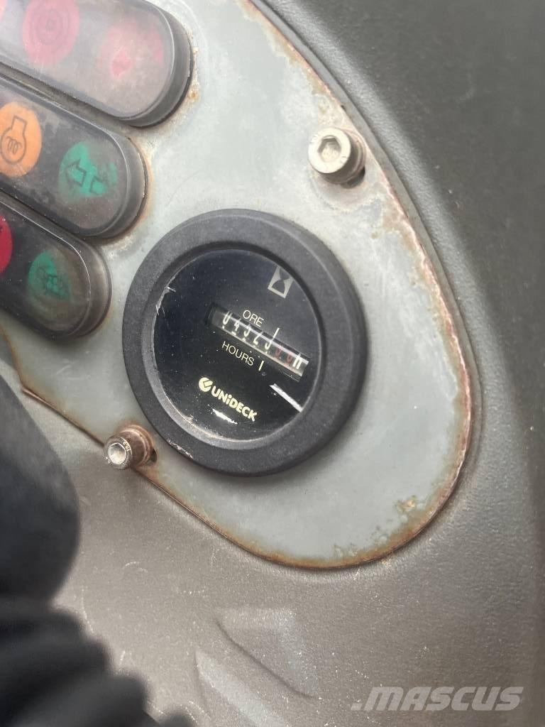 Wacker L 3001 Шарнирно-сочленённые самосвалы