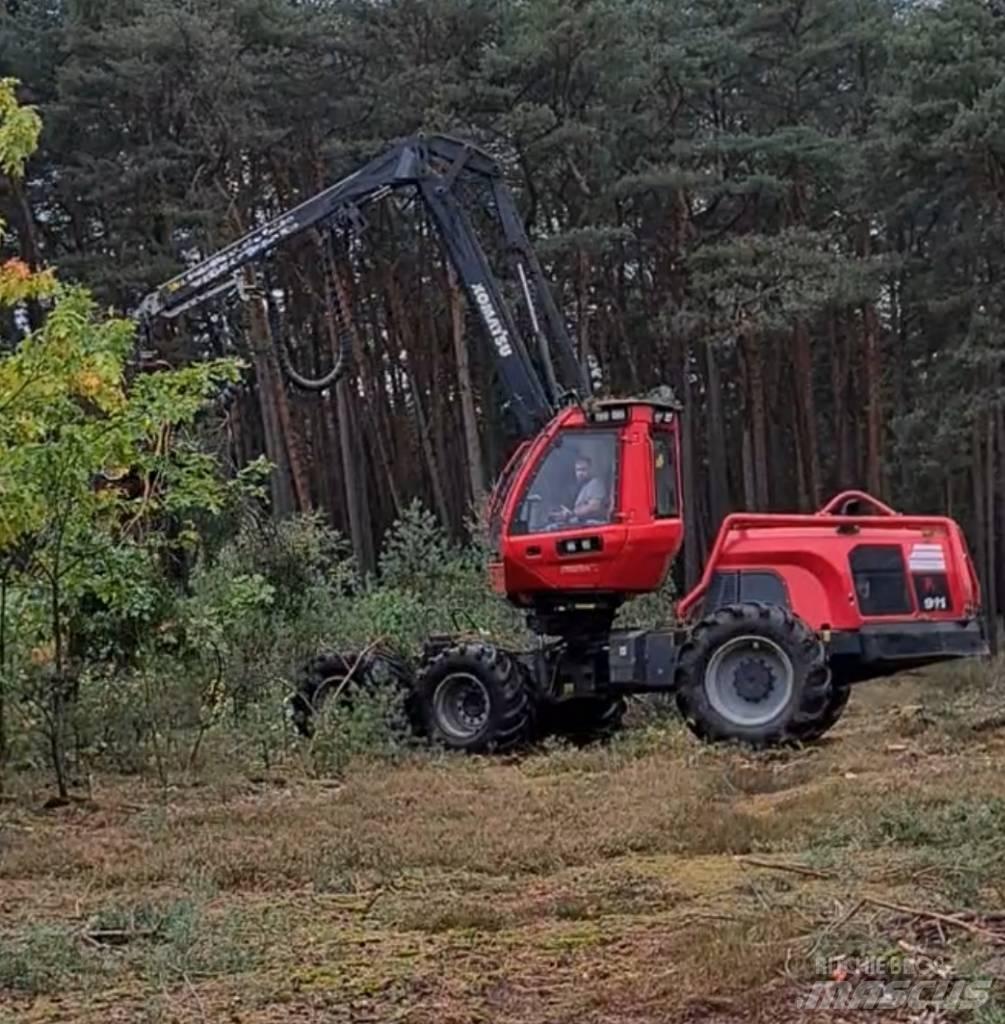Komatsu 911.6 Харвестеры