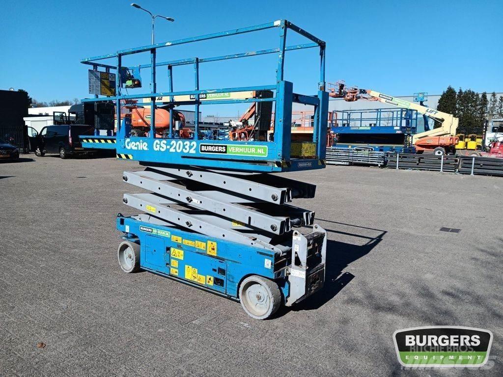 Genie GS2032 Ножничные подъемники