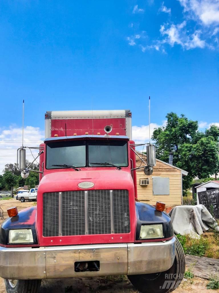 Peterbilt 330 Специальные грузовики