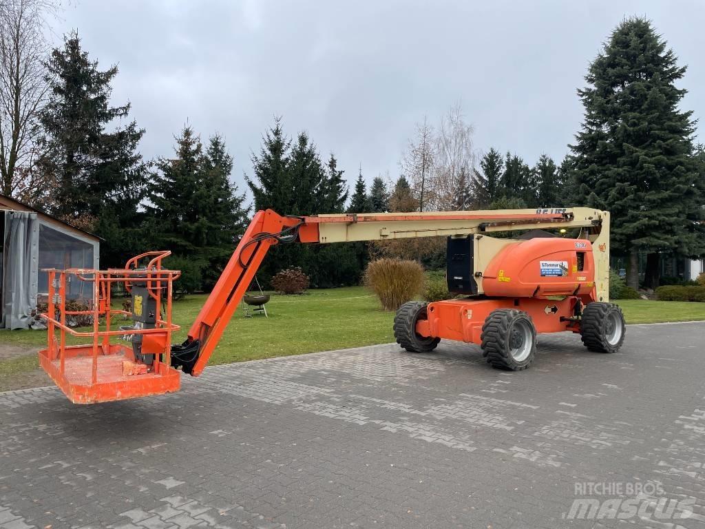 JLG 800 AJ Коленчатые подъемники
