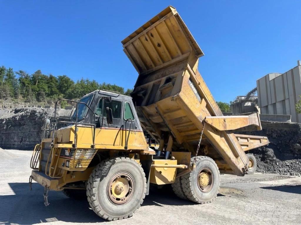 CAT 769 D Карьерные самосвалы