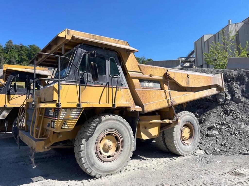 CAT 769 D Карьерные самосвалы