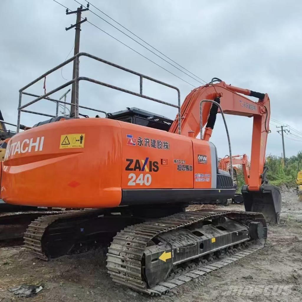 Hitachi 240-3 Гусеничные экскаваторы