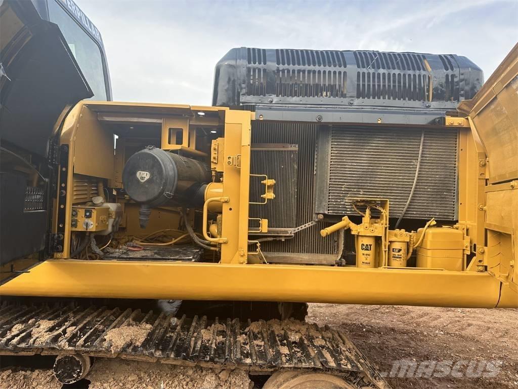 CAT 330DL Гусеничные экскаваторы