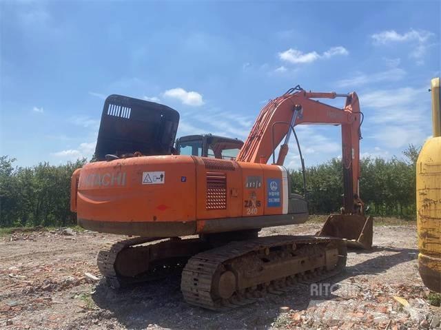 Hitachi ZX240 Гусеничные экскаваторы