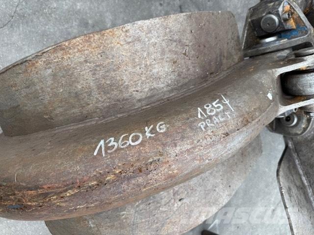 Liebherr A 924 C Грейферы