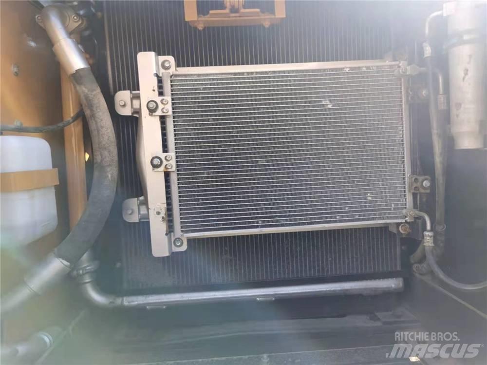 Sany SY 215 C Гусеничные экскаваторы