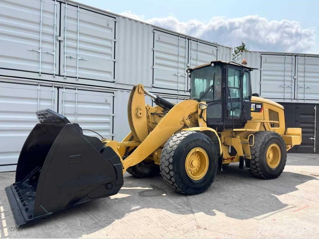 CAT 938 K Фронтальные погрузчики