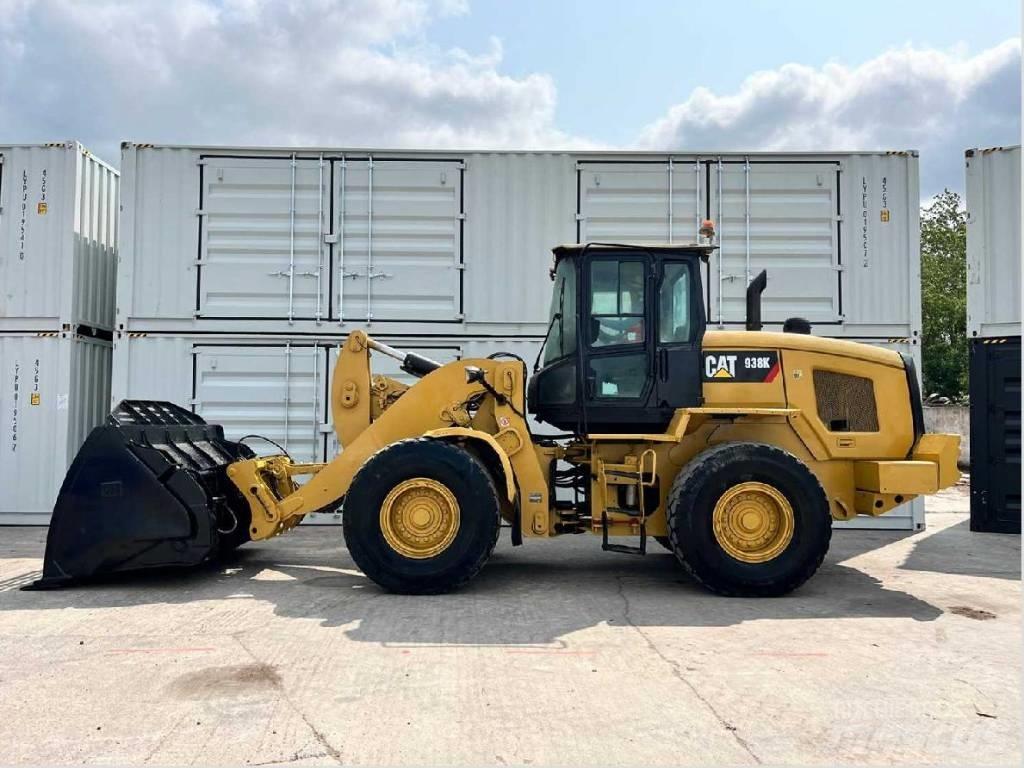 CAT 938 K Фронтальные погрузчики