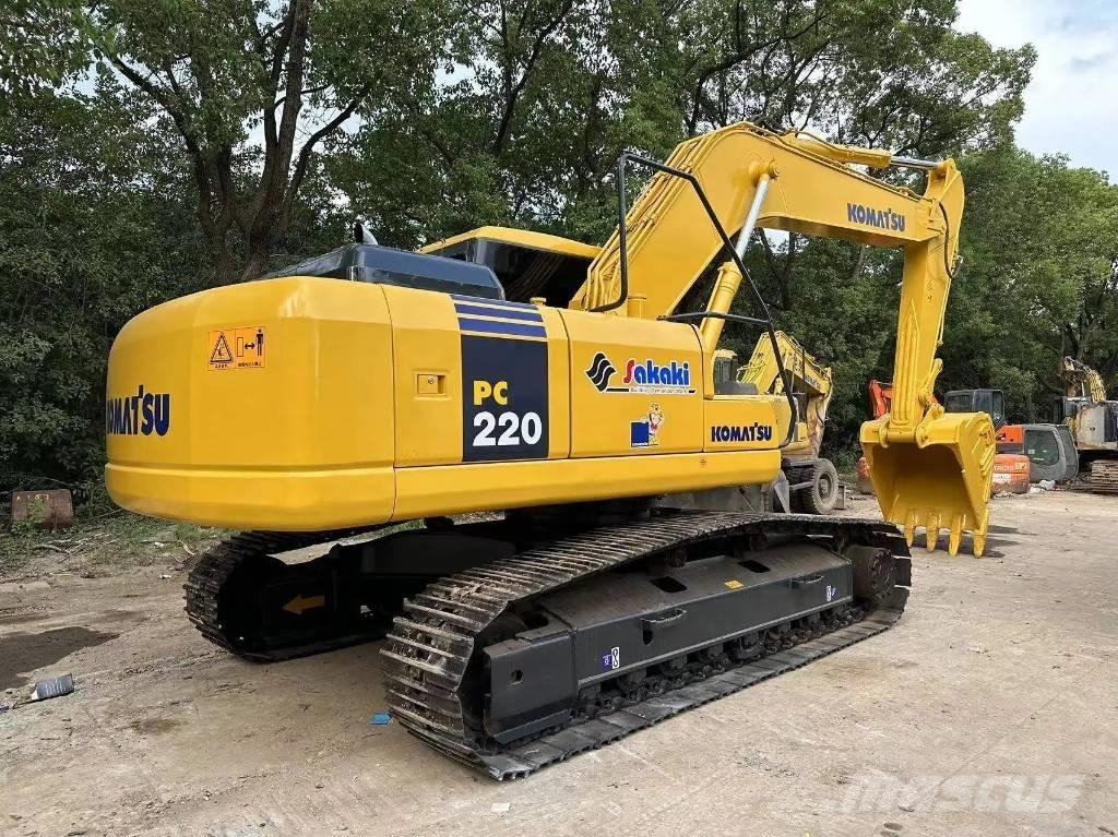 Komatsu PC220-8 Гусеничные экскаваторы
