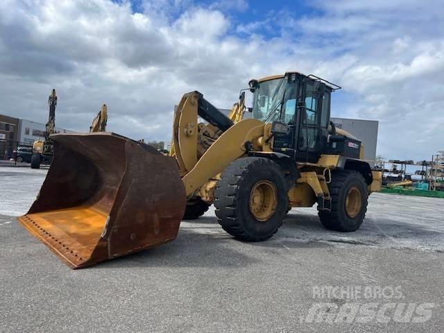 CAT 938 M Фронтальные погрузчики