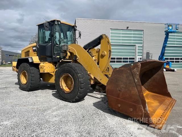 CAT 938 M Фронтальные погрузчики