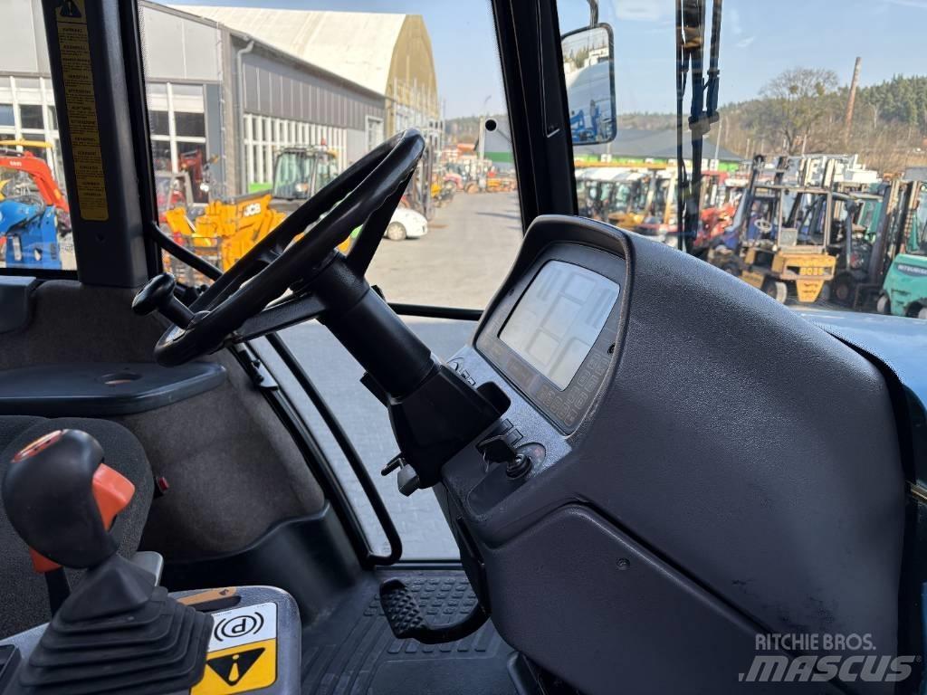 New Holland 8870 Трактора