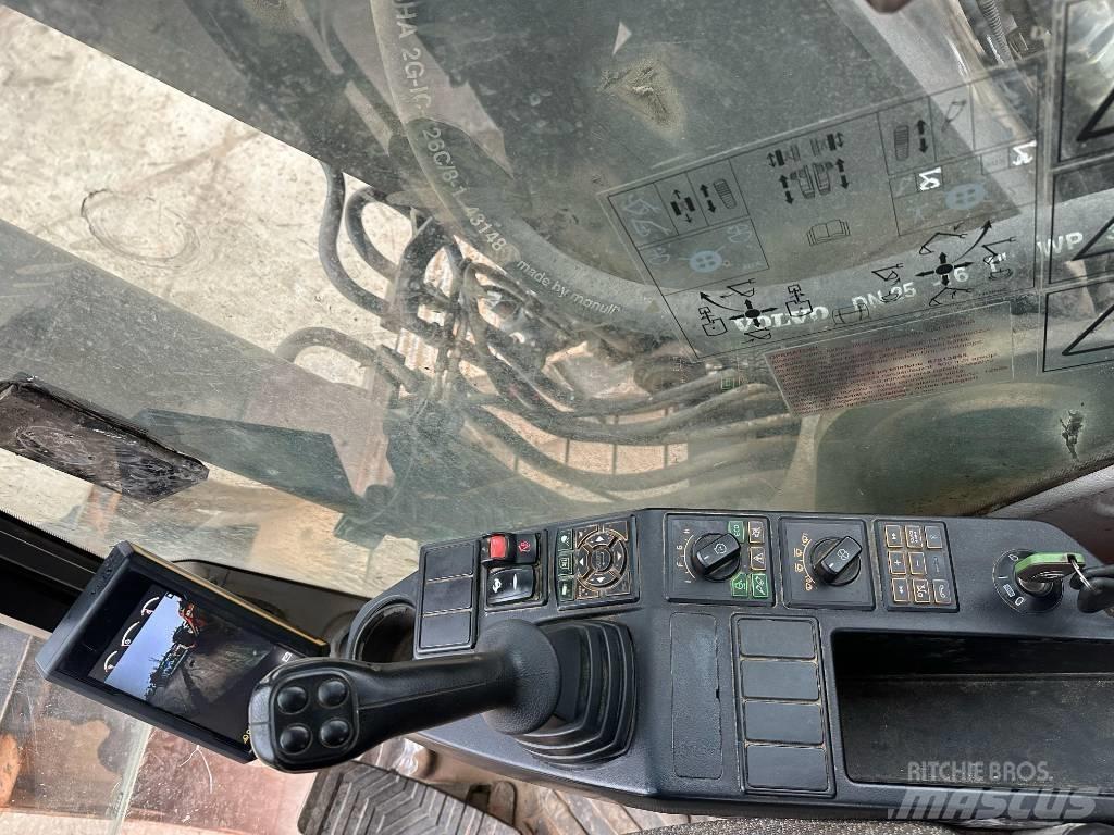 Volvo EC 160 EL Гусеничные экскаваторы