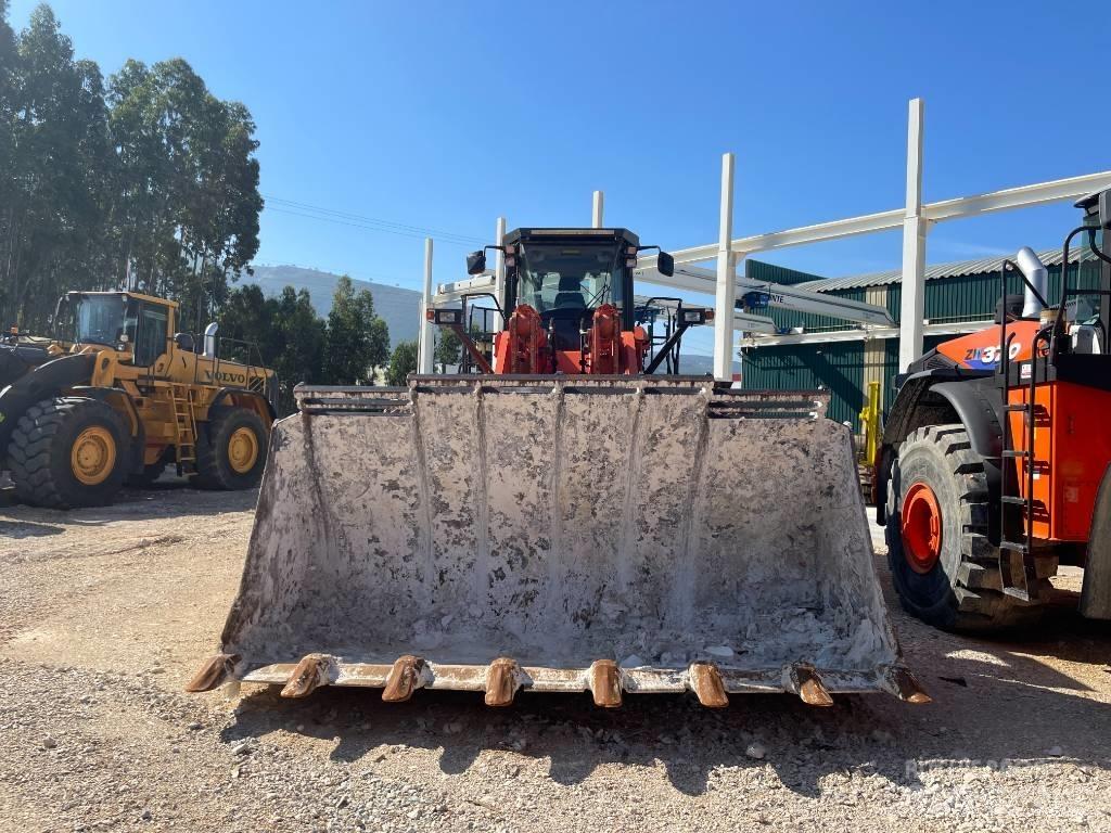 Hitachi ZW 550 - 6 Фронтальные погрузчики