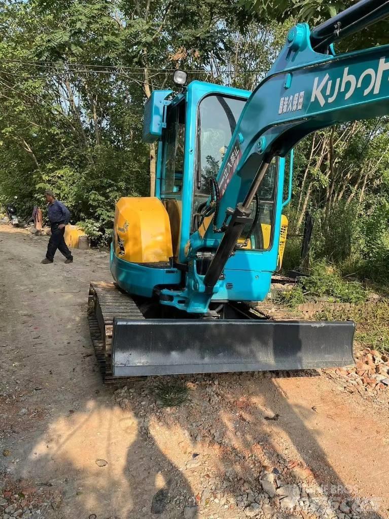 Kubota U35 Гусеничные экскаваторы