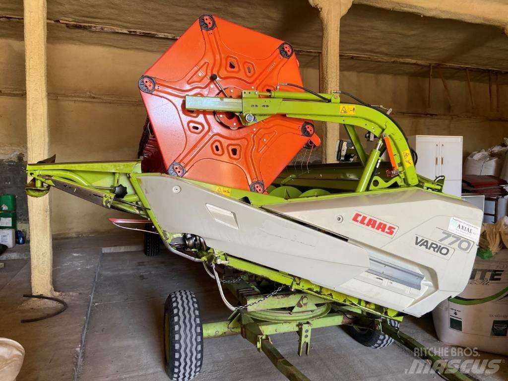 CLAAS Lexion 750 Зерноуборочные комбайны