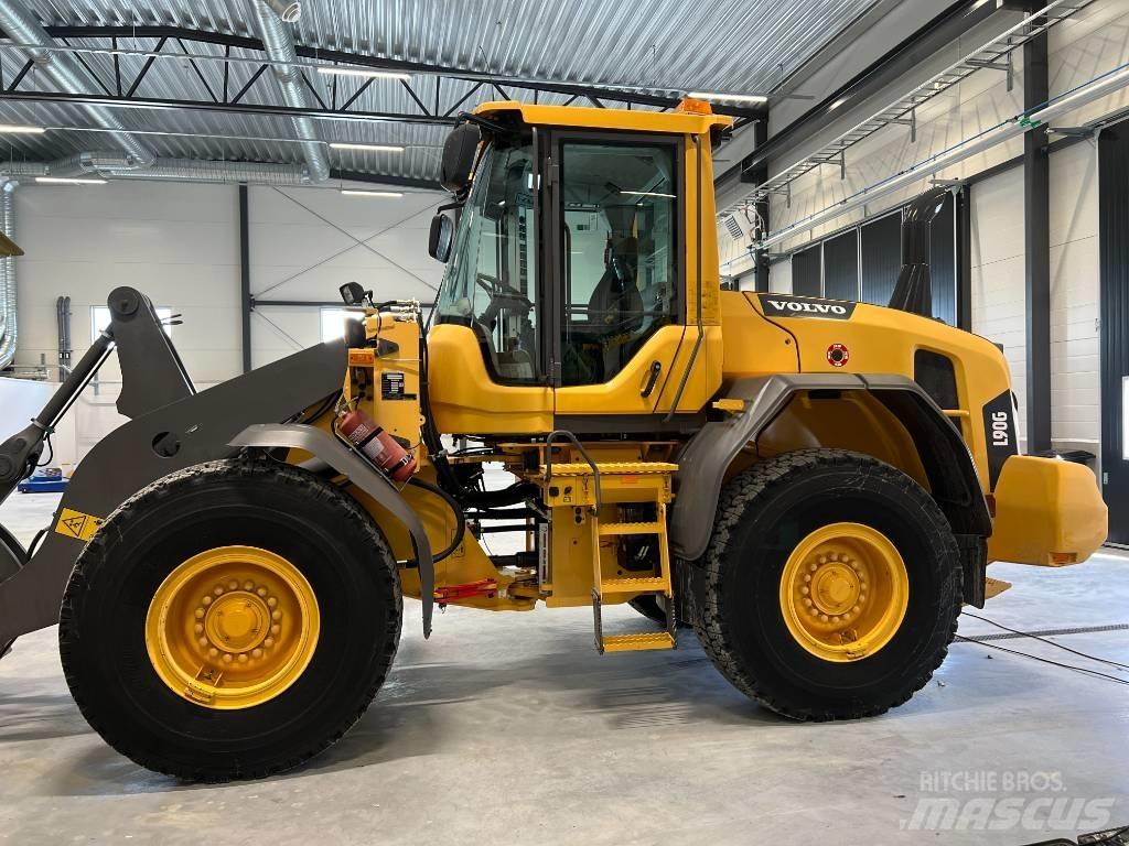 Volvo L90G Фронтальные погрузчики