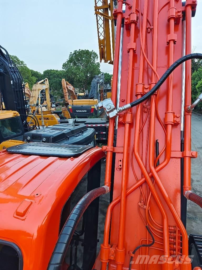 Doosan DX 300 LC Гусеничные экскаваторы