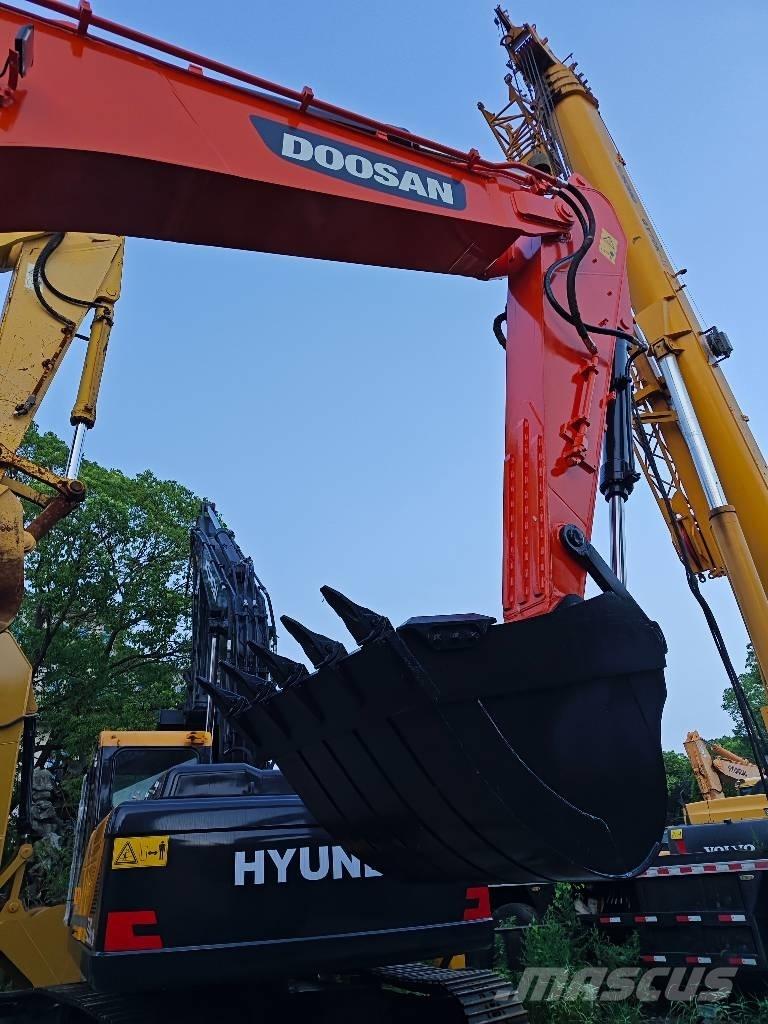 Doosan DX 300 LC Гусеничные экскаваторы