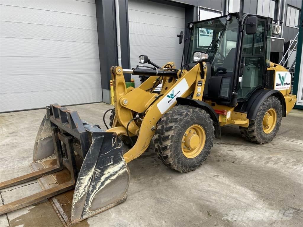 CAT 906M (7164) Многофункциональные сельскохозяйственные погрузчики