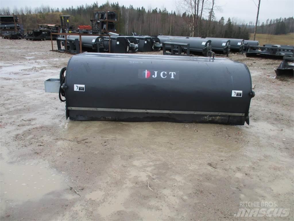  JCT lakaisukone Вакуумные уборочные машины