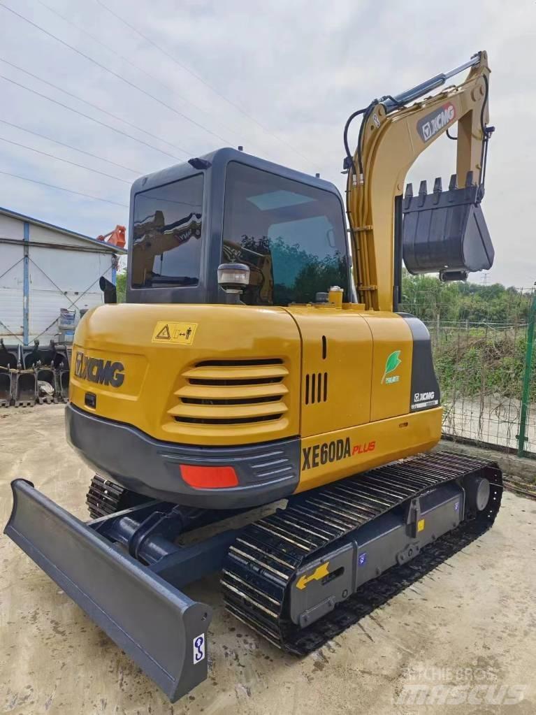 XCMG XE 60 DA Гусеничные экскаваторы