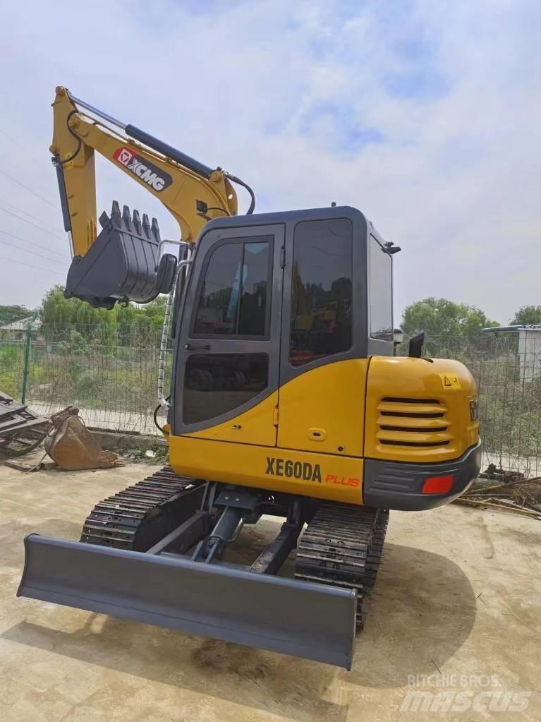 XCMG XE 60 DA Гусеничные экскаваторы